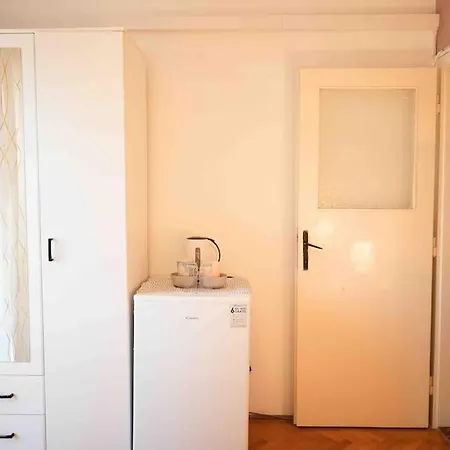 Private With View 2 *