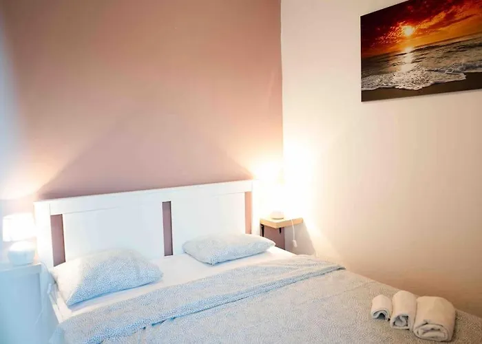 Private With View 2 Χβαρ