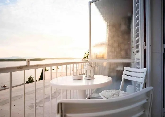 Apartment Private With View 2 *